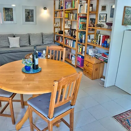 La Lumineuse Holiday home Saint-Quentin-la-Poterie